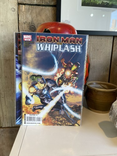 Marvel comics iron man - iron, vs